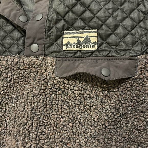 Patagonia Grey Retool Fleece Quilted Retro 1/4 Pullover - Picture 2 of 5